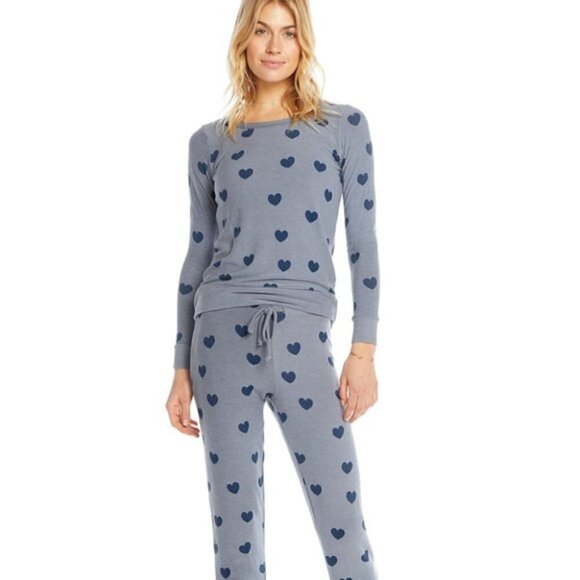 Chaser Blue Hearts Crewneck Long Sleeve Pullover Sweatshirt NWT Size Medium - Picture 3 of 13